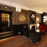 74 Hotel