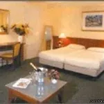 74 Hotel 3*
