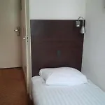 Hotel 74 3*