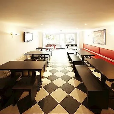 74 3* Amsterdam